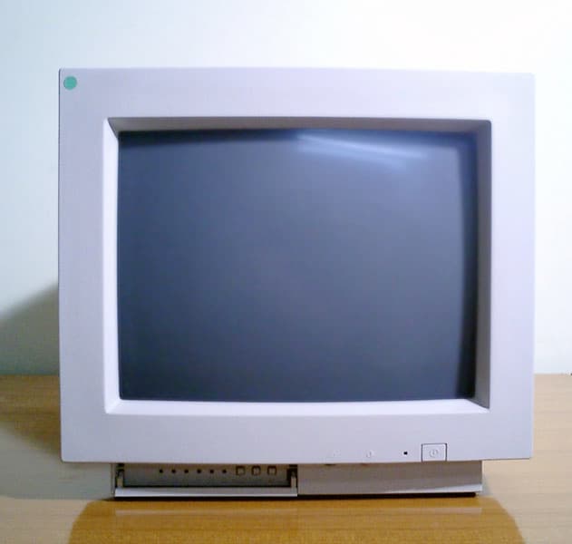 Apple Multiple Scan 15 Display — reference photo