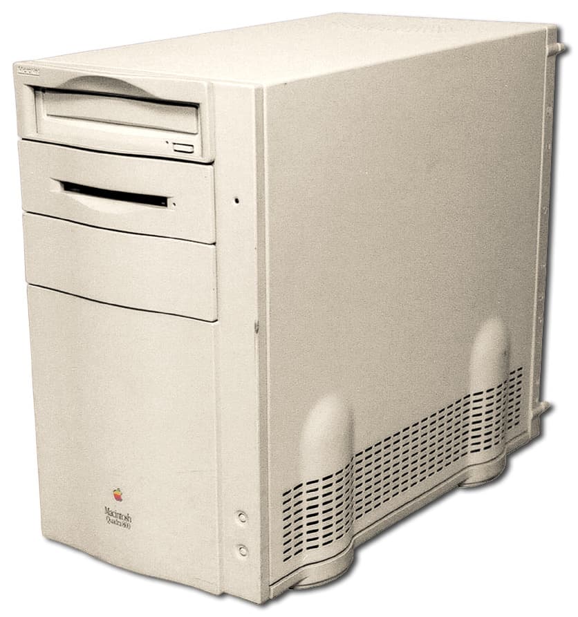 Macintosh Quadra 800 — reference photo