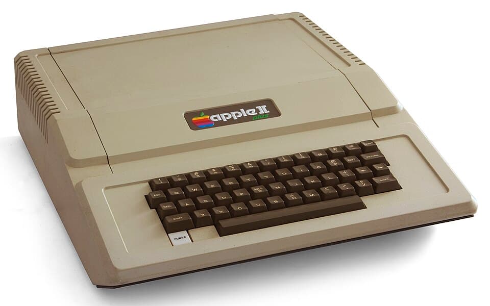 Apple II Plus (II+) — reference photo