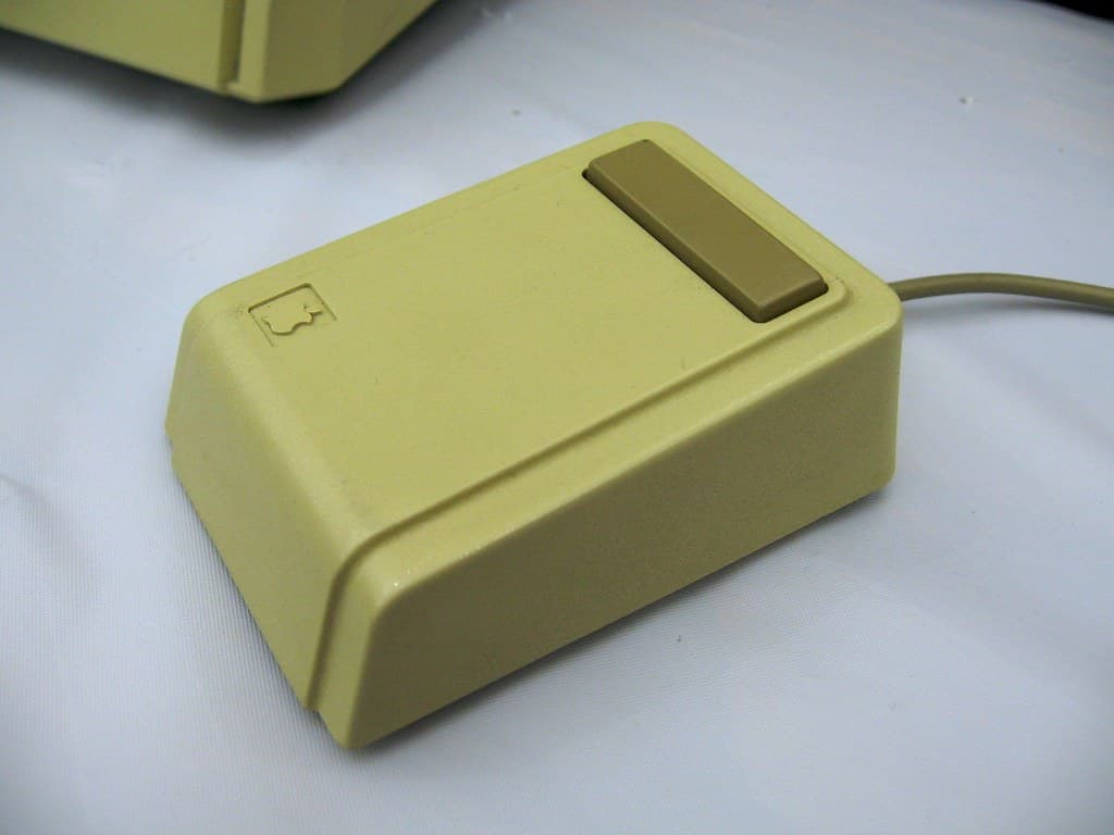 Apple Lisa Mouse — reference photo