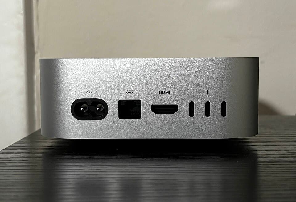 Mac mini (M4, 2024) — reference photo