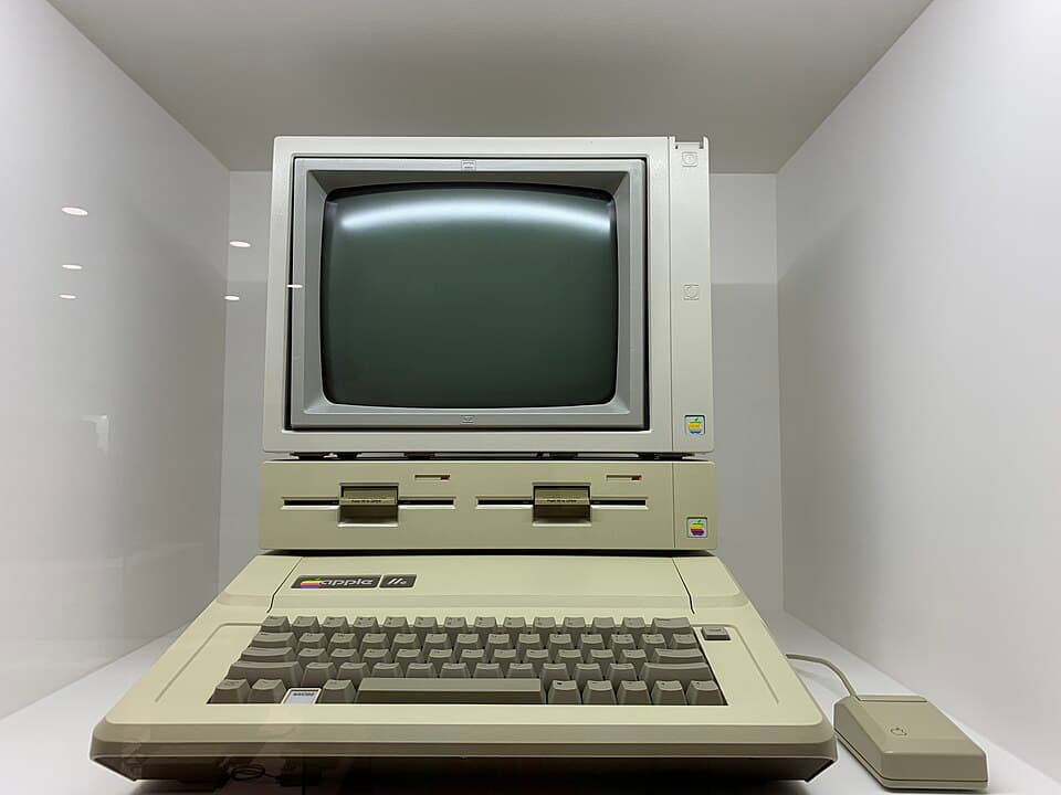 Apple IIe Enhanced — reference photo