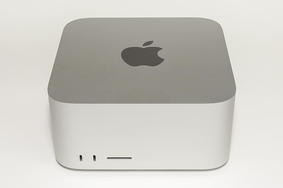 Mac Studio (M1 Ultra, 2022) — reference photo