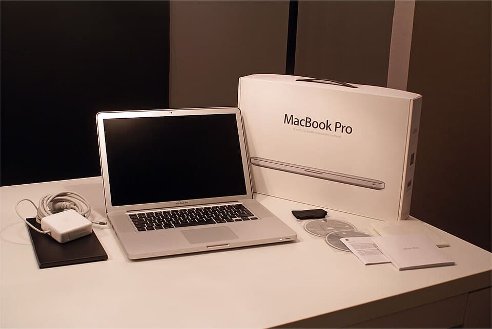 MacBook Pro 15″ (Mid 2010) — reference photo