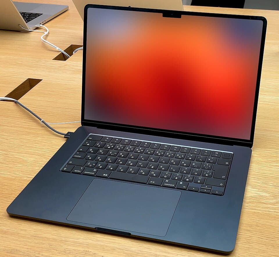 MacBook Air 15″ (M2, 2023) — reference photo