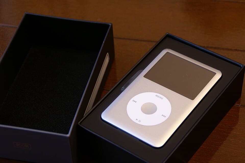 iPod Classic (6th gen) — reference photo
