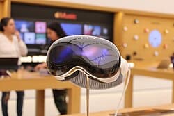 Apple Vision Pro (1st gen, 2024) — reference photo