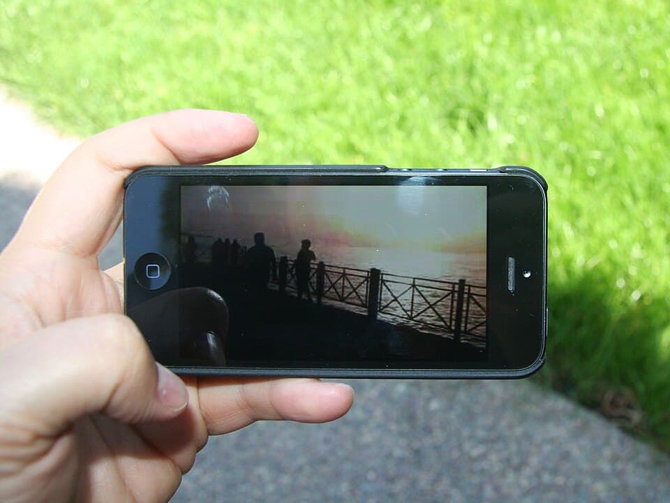 iPhone 5 — reference photo