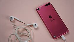 iPod Touch (5th gen) — reference photo