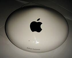 AirPort Extreme Base Station (2003) — reference photo