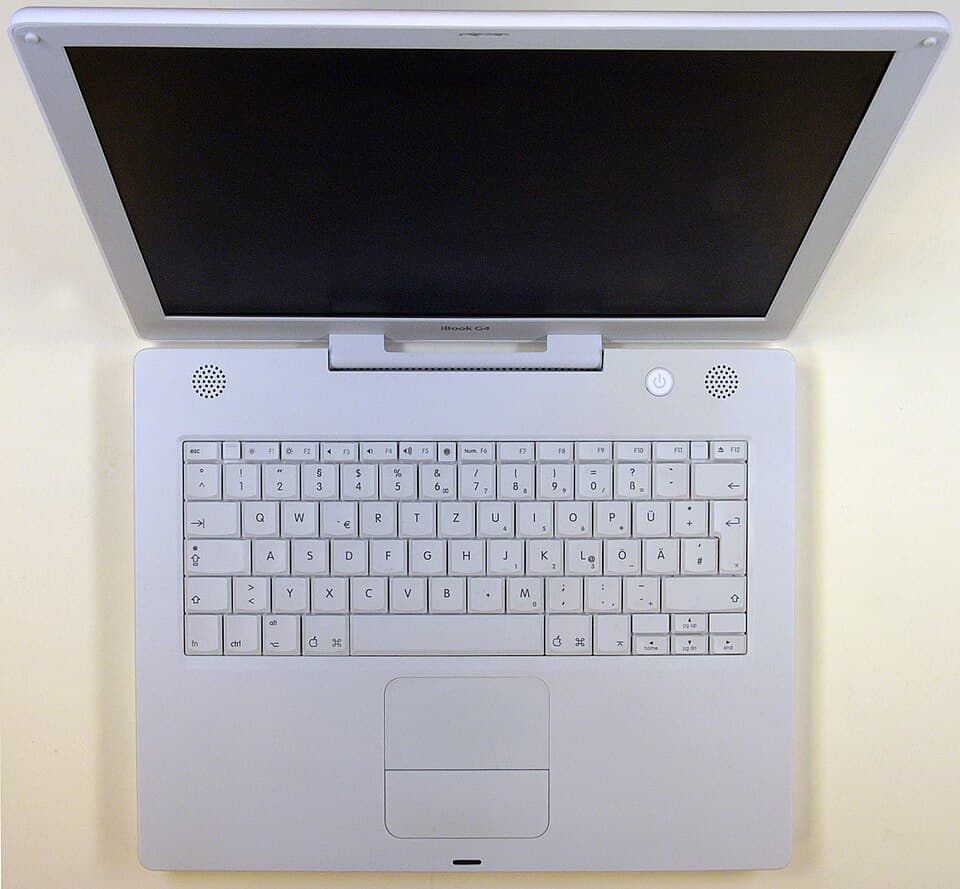 iBook G4 (Mid 2005) — reference photo