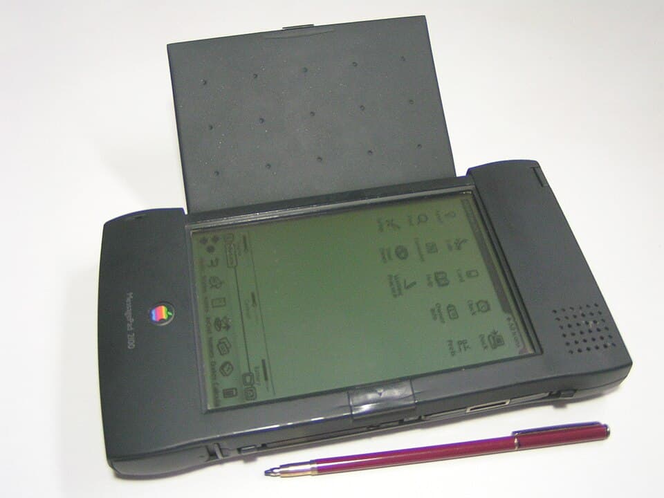 Newton MessagePad 2100 — reference photo