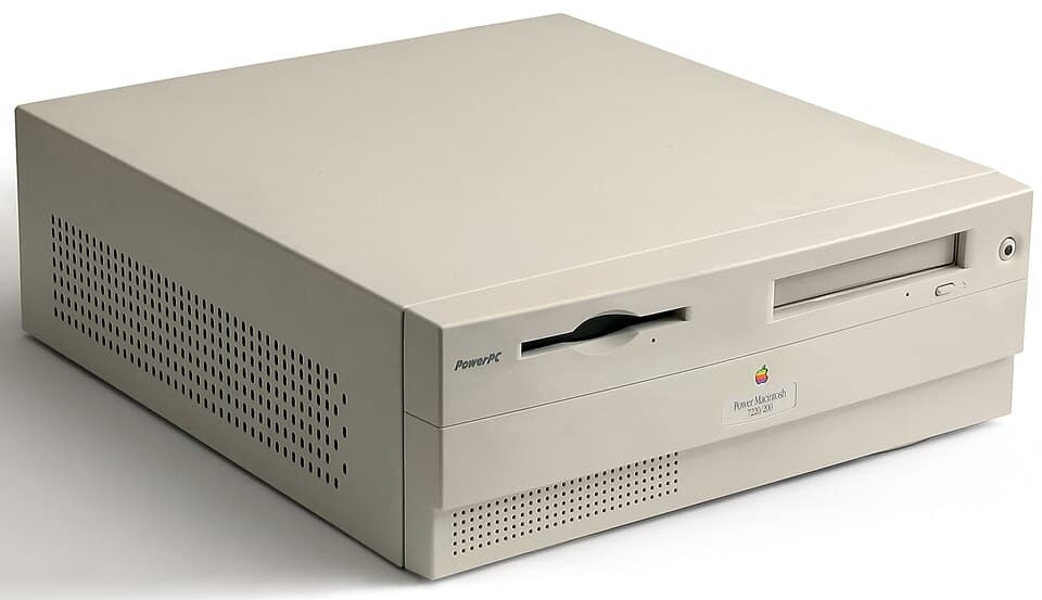 Power Macintosh 4400 — reference photo