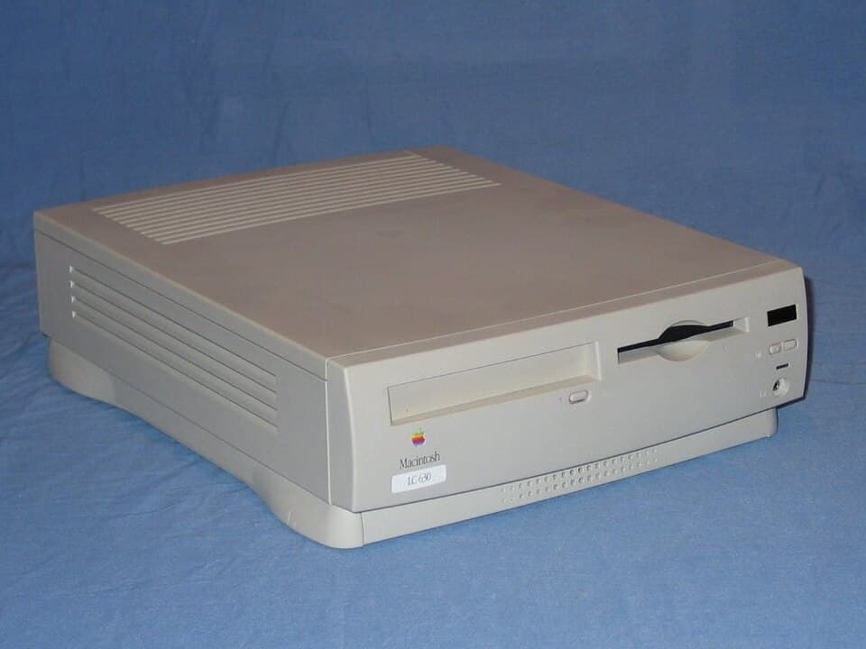 Macintosh Quadra 630 — reference photo