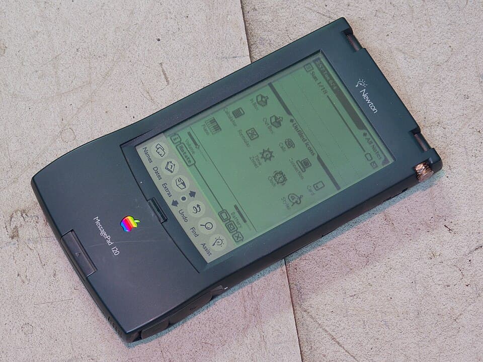 Newton MessagePad 120 — reference photo
