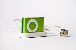iPod Shuffle (2nd gen, clip) — reference photo